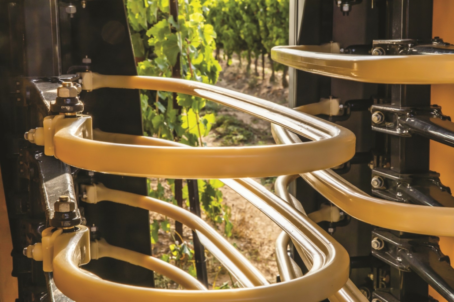 Tow Behind Harvester New Grapes'Line harvester from Pellenc America